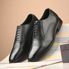 Men Premium Leather Black Lace-Up Formal Derby Shoes (Giness-66-Black)